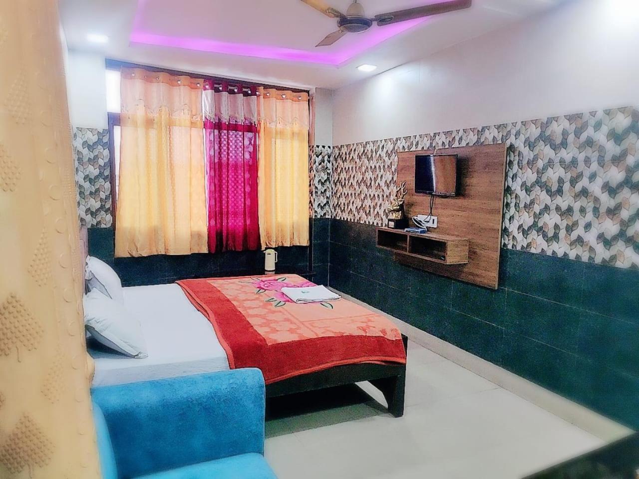 Hotel Vishal Palace Unnao Bagian luar foto